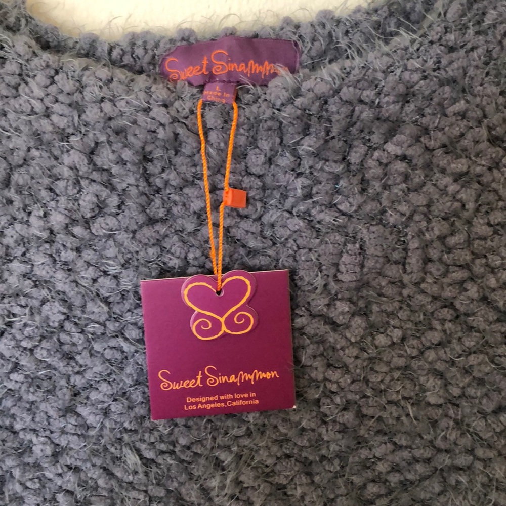 Sweater - Picture 3 of 5